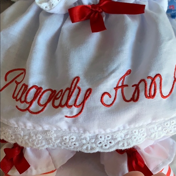 Raggedy Ann plush doll - Picture 3 of 5